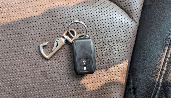 2023 Toyota URBAN CRUISER HYRYDER V HYBRID, Hybrid, Automatic, 60,430 km, Key Close Up