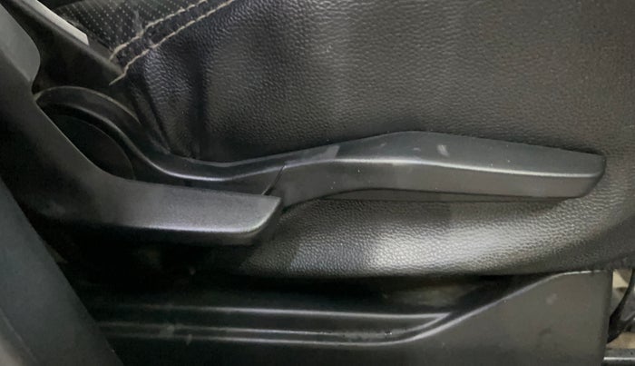 2017 Maruti IGNIS ALPHA 1.2, Petrol, Manual, 31,687 km, Driver Side Adjustment Panel