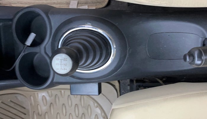 2016 Honda Amaze 1.2L I-VTEC S, Petrol, Manual, 53,646 km, Gear Lever