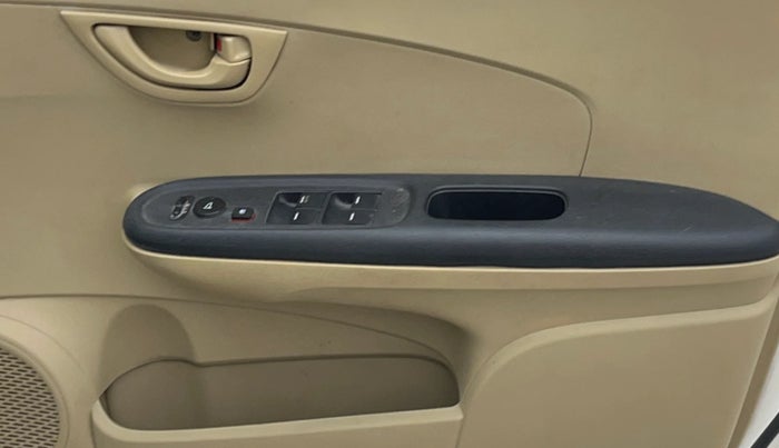 2016 Honda Amaze 1.2L I-VTEC S, Petrol, Manual, 53,646 km, Driver Side Door Panels Control