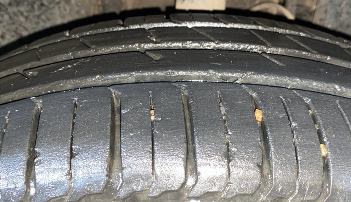 2022 Renault TRIBER RXZ, Petrol, Manual, 18,634 km, Left Front Tyre Tread