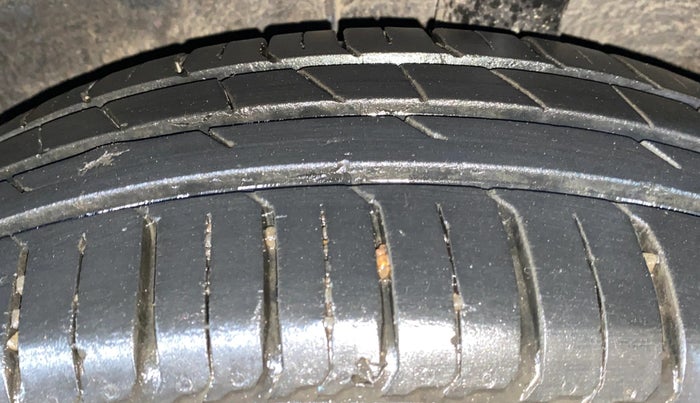 2022 Renault TRIBER RXZ, Petrol, Manual, 18,634 km, Left Rear Tyre Tread