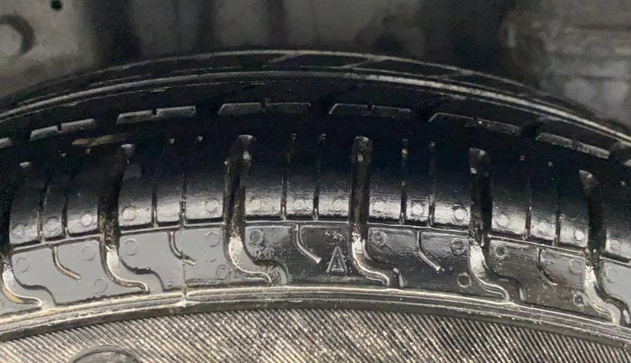 2018 Hyundai Eon ERA +, Petrol, Manual, 72,447 km, Left Rear Tyre Tread