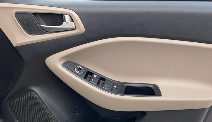 2019 Hyundai Elite i20 MAGNA PLUS 1.2, Petrol, Manual, 51,712 km, Driver Side Door Panels Control