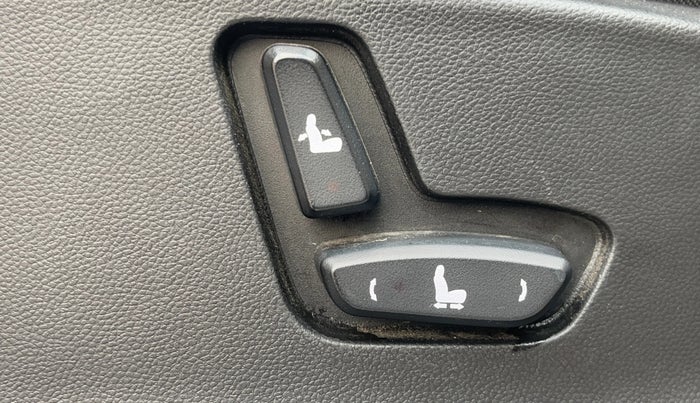 2021 MG HECTOR SHARP 2.0 DIESEL, Diesel, Manual, 44,171 km, Driver Side Adjustment Panel