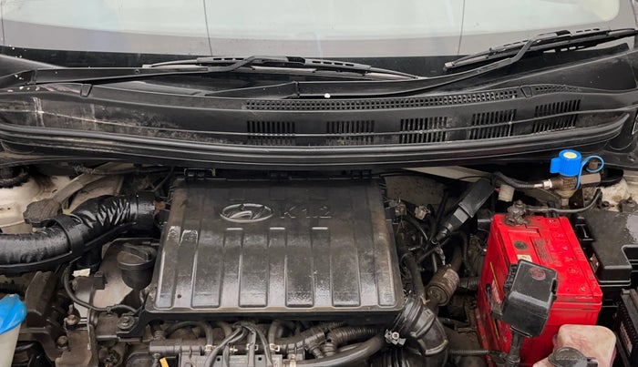 2015 Hyundai Grand i10 SPORTZ 1.2 KAPPA VTVT, CNG, Manual, 1,16,099 km, Engine View