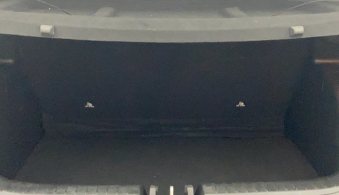 2021 Hyundai VENUE S 1.0 TURBO DCT, Petrol, Automatic, 27,910 km, Boot Inside