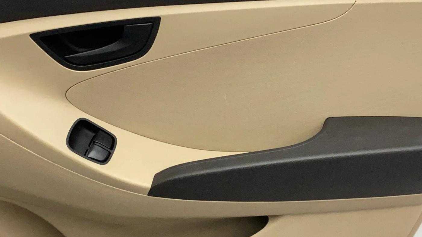 2018 Hyundai Eon ERA +, Petrol, Manual, 53,338 km, Driver Side Door Panels Control