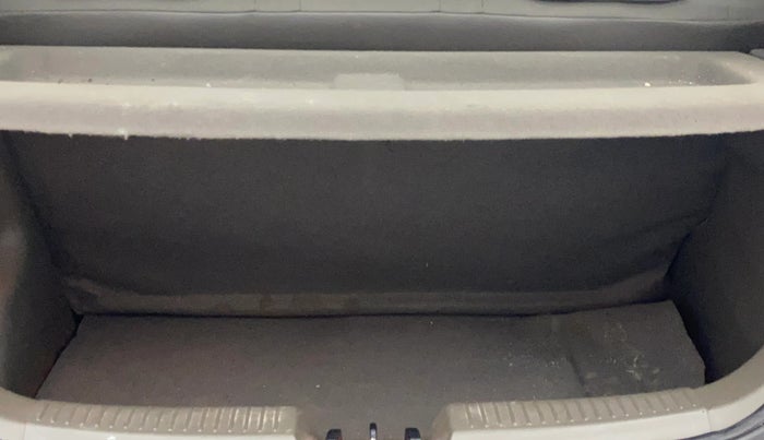 2013 Hyundai i10 SPORTZ 1.2, Petrol, Manual, 4,927 km, Boot Inside