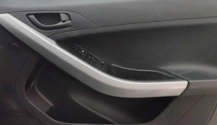 2021 Tata NEXON XMA DIESEL, Diesel, Automatic, 39,771 km, Driver Side Door Panels Control