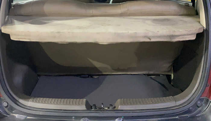 2013 Hyundai i10 ERA 1.1, Petrol, Manual, 31,600 km, Boot Inside