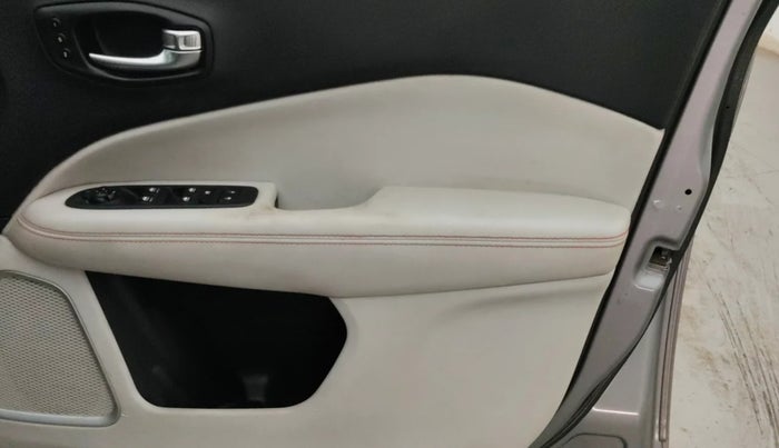 2019 Jeep Compass LIMITED PLUS DIESEL, Diesel, Manual, 88,507 km, Driver Side Door Panels Control