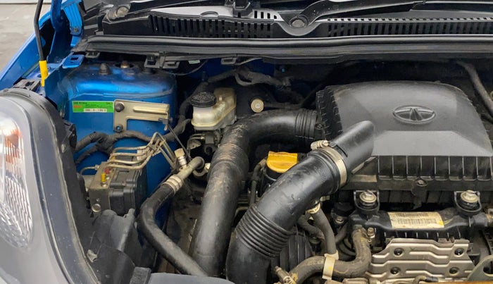 2018 Tata NEXON XM PETROL, Petrol, Manual, 38,913 km, Engine View - Right