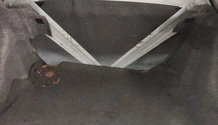 2016 Honda Amaze 1.5L I-DTEC S, Diesel, Manual, 1,05,076 km, Boot Inside