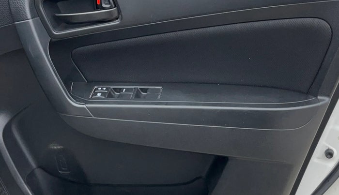 2020 Maruti Vitara Brezza VXI, Petrol, Manual, 55,495 km, Driver Side Door Panels Control