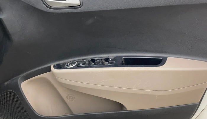 2014 Hyundai Xcent SX 1.2 (O), Petrol, Manual, 1,04,349 km, Driver Side Door Panels Control