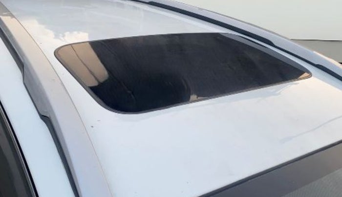 2017 Honda WR-V 1.5L I-DTEC VX MT, Diesel, Manual, 73,513 km, Moonroof/ Sunroof