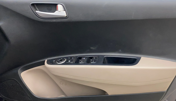 2018 Hyundai Grand i10 ASTA 1.2 KAPPA VTVT, Petrol, Manual, 67,500 km, Driver Side Door Panels Control