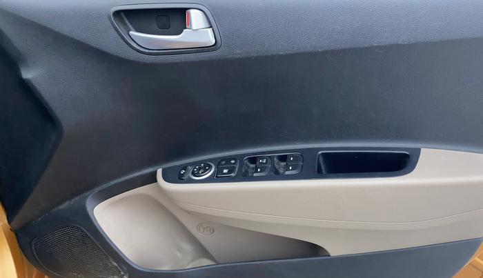 2016 Hyundai Grand i10 ASTA (O) AT 1.2 KAPPA VTVT, Petrol, Automatic, 87,759 km, Driver Side Door Panels Control