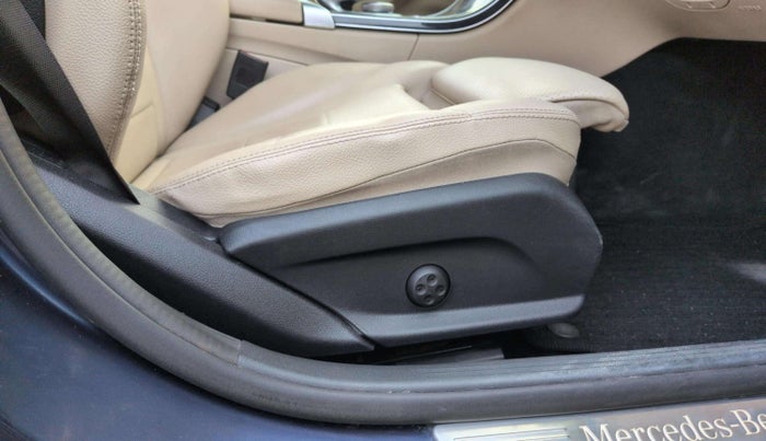2017 Mercedes Benz C Class C 200 AVANTGARDE, Petrol, Automatic, 53,704 km, Driver Side Adjustment Panel