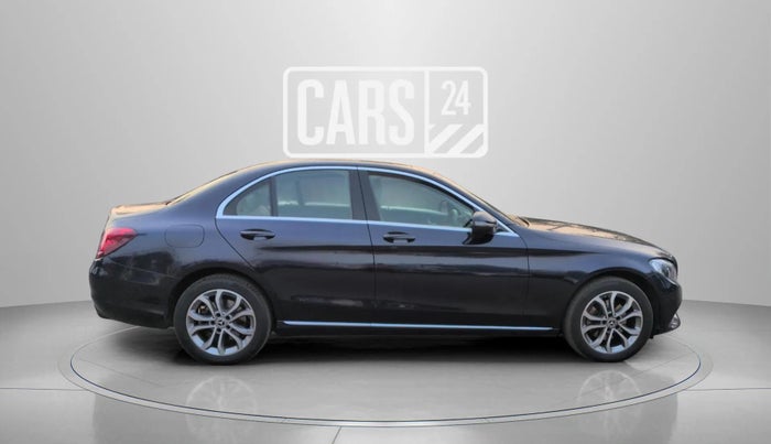 2017 Mercedes Benz C Class C 200 AVANTGARDE, Petrol, Automatic, 53,704 km, Right Side View