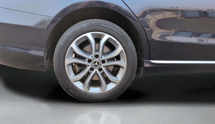 2017 Mercedes Benz C Class C 200 AVANTGARDE, Petrol, Automatic, 53,704 km, Right Rear Wheel