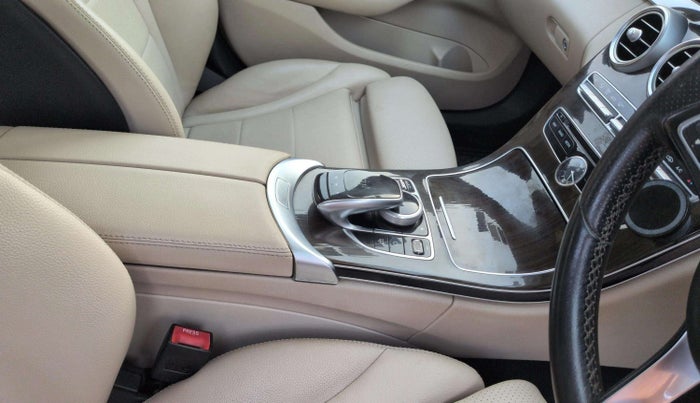 2017 Mercedes Benz C Class C 200 AVANTGARDE, Petrol, Automatic, 53,704 km, Gear Lever