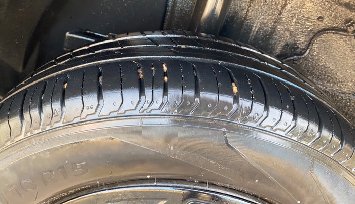 2023 Tata PUNCH ACCOMPLISHED MT, Petrol, Manual, 28,784 km, Right Rear Tyre Tread