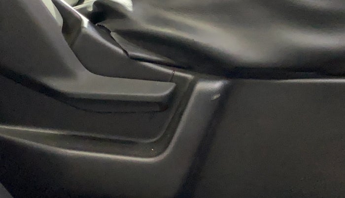 2022 Maruti New Wagon-R VXI 1.0, CNG, Manual, 33,179 km, Driver Side Adjustment Panel