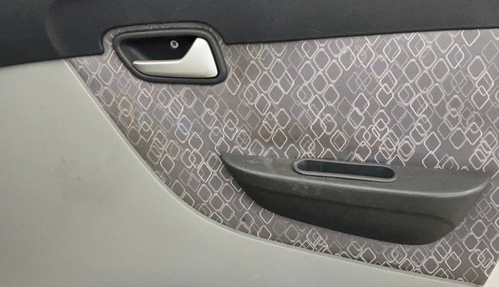 2019 Maruti Alto 800 LXI, CNG, Manual, 45,382 km, Driver Side Door Panels Control