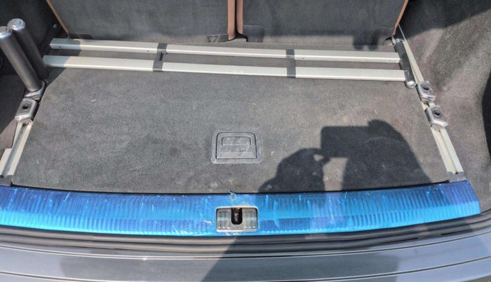 2022 Audi Q7 55 TFSI QUATTRO TECHNOLOGY, Petrol, Automatic, 32,425 km, Boot Inside