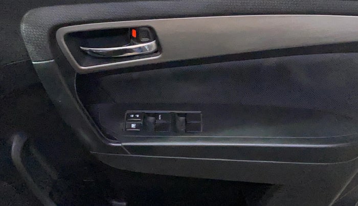 2019 Maruti Vitara Brezza ZDI AMT, Diesel, Automatic, 57,039 km, Driver Side Door Panels Control