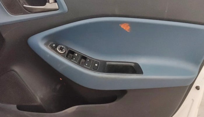 2015 Hyundai i20 Active 1.2 S, Petrol, Manual, 1,00,416 km, Driver Side Door Panels Control