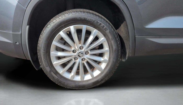 2017 Skoda Kodiaq STYLE 2.0 TDI 4X4 AT, Diesel, Automatic, 32,715 km, Right Rear Wheel