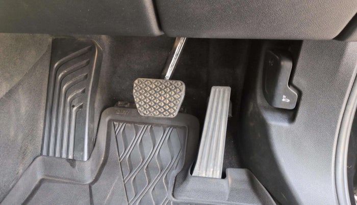 2021 BMW X7 XDRIVE 30D DPE SIGNATURE, Diesel, Automatic, 40,603 km, Pedals