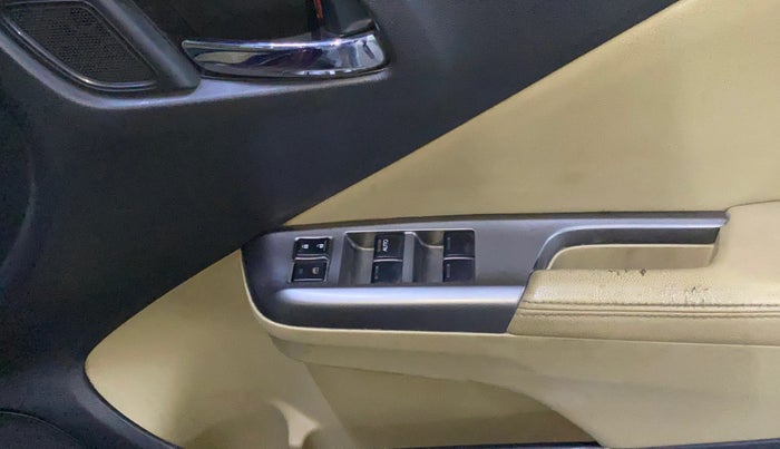 2016 Honda City 1.5L I-VTEC VX, Petrol, Manual, 82,773 km, Driver Side Door Panels Control