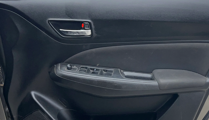 2019 Maruti Swift VXI, Petrol, Manual, 87,170 km, Driver Side Door Panels Control