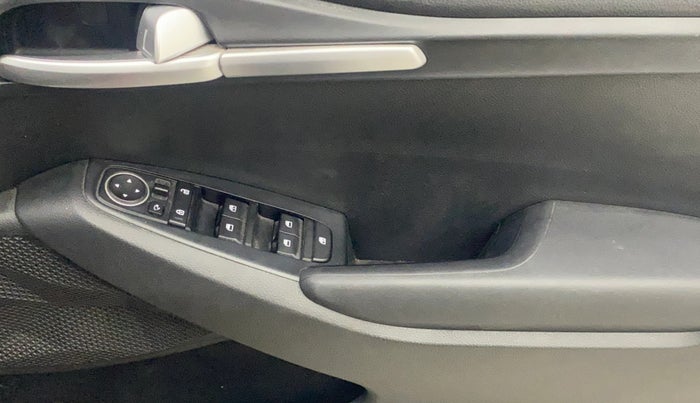 2019 KIA SELTOS HTK PLUS AT 1.5 DIESEL, Diesel, Automatic, 87,807 km, Driver Side Door Panels Control