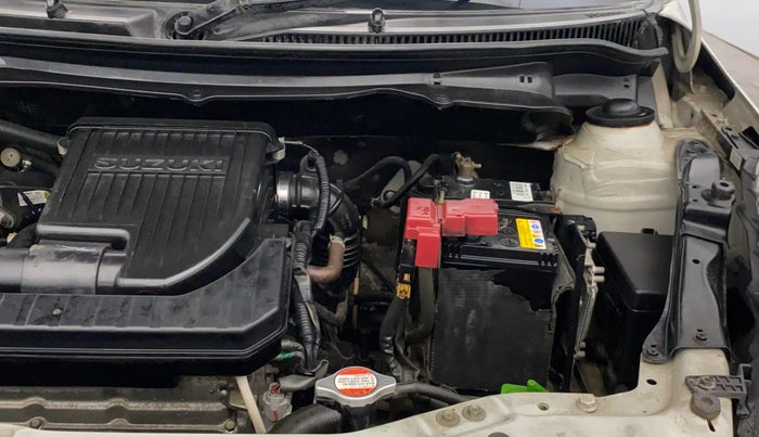 2014 Maruti Swift VXI, Petrol, Manual, 31,497 km, Engine View - Left