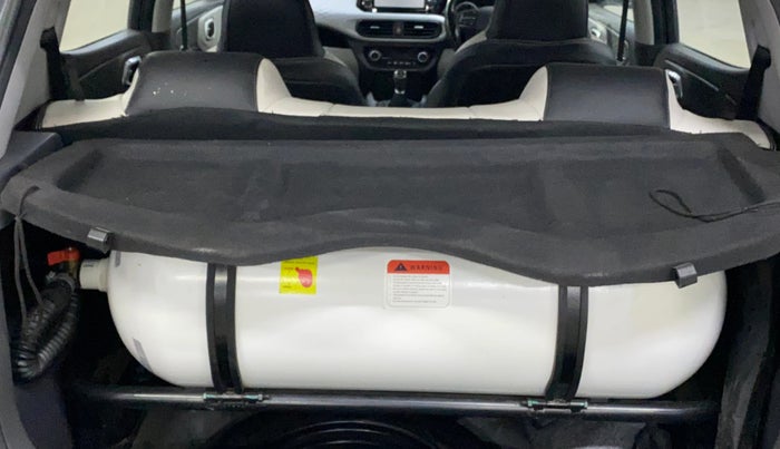 2022 Hyundai GRAND I10 NIOS SPORTZ 1.2 KAPPA VTVT CNG, CNG, Manual, 51,639 km, Boot Inside