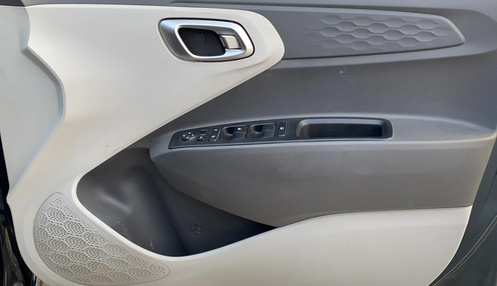 2021 Hyundai GRAND I10 NIOS SPORTZ 1.2 KAPPA VTVT CNG, CNG, Manual, 73,537 km, Driver Side Door Panels Control