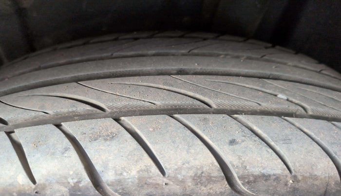 2024 Skoda SLAVIA ACTIVE 1.0L TSI MT, Petrol, Manual, 12,467 km, Left Front Tyre Tread