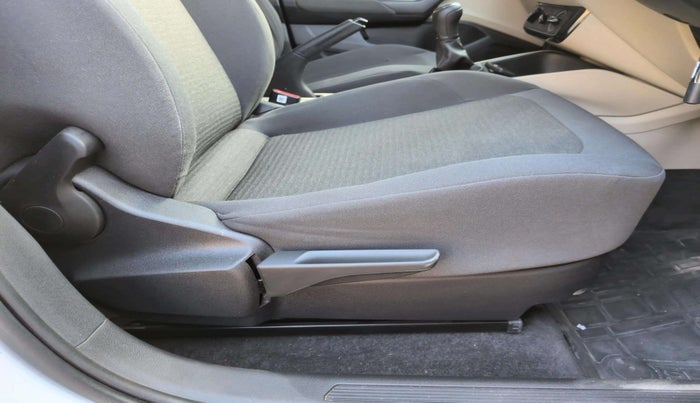 2024 Skoda SLAVIA ACTIVE 1.0L TSI MT, Petrol, Manual, 12,467 km, Driver Side Adjustment Panel