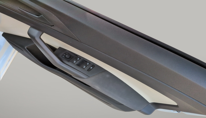 2024 Skoda SLAVIA ACTIVE 1.0L TSI MT, Petrol, Manual, 12,467 km, Driver Side Door Panels Control