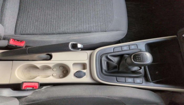 2024 Skoda SLAVIA ACTIVE 1.0L TSI MT, Petrol, Manual, 12,467 km, Gear Lever