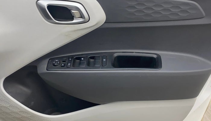 2019 Hyundai GRAND I10 NIOS ASTA 1.2 KAPPA VTVT, Petrol, Manual, 1,05,170 km, Driver Side Door Panels Control