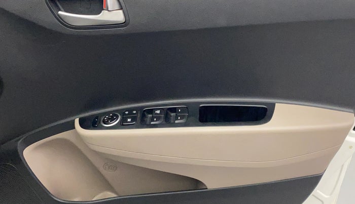 2014 Hyundai Xcent S 1.2, Petrol, Manual, 77,381 km, Driver Side Door Panels Control