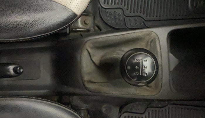 2014 Hyundai Eon D-LITE+, Petrol, Manual, 35,722 km, Gear Lever