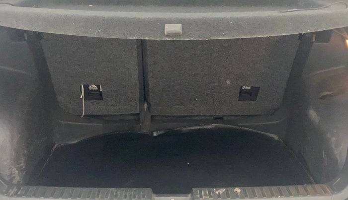 2023 Volkswagen TAIGUN HIGHLINE 1.0 TSI MT, Petrol, Manual, 48,669 km, Boot Inside