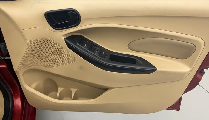 2017 Ford Figo Aspire 1.2 TITANIUM PETROL, Petrol, Manual, 34,783 km, Driver Side Door Panels Control